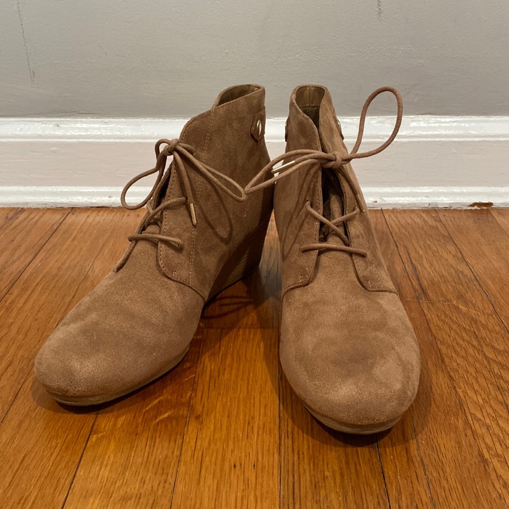 Dr. Scholls Tan Wedge Booties